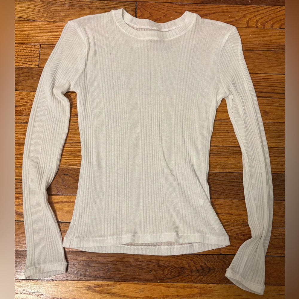 Elegant White Ribbed Long Sleeve Top